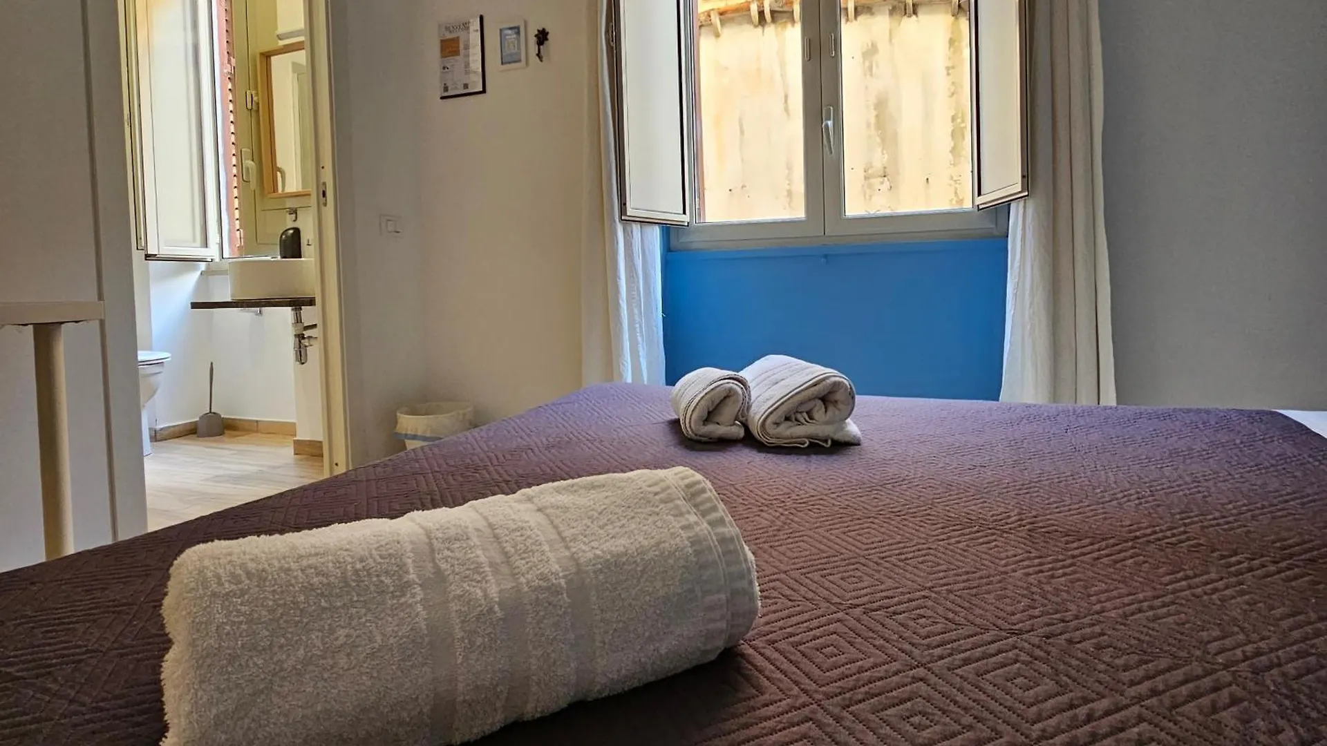Casa de hóspedes Teatro Del Sole Apartment Palermo Itália